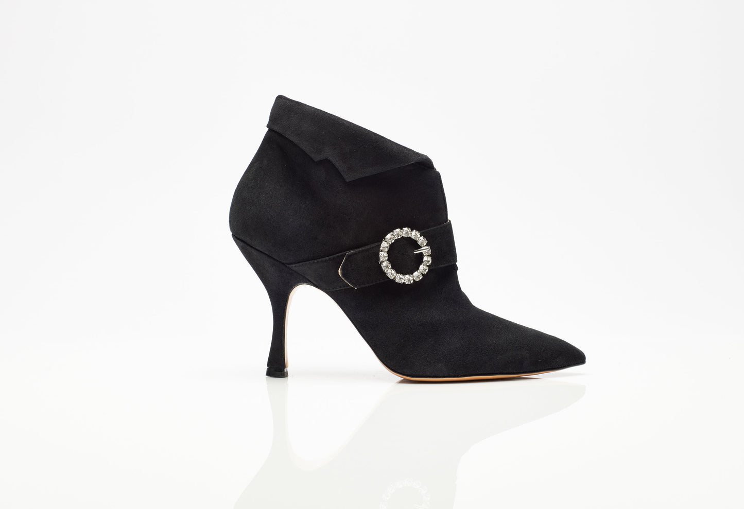 The Elizabeth in Black
