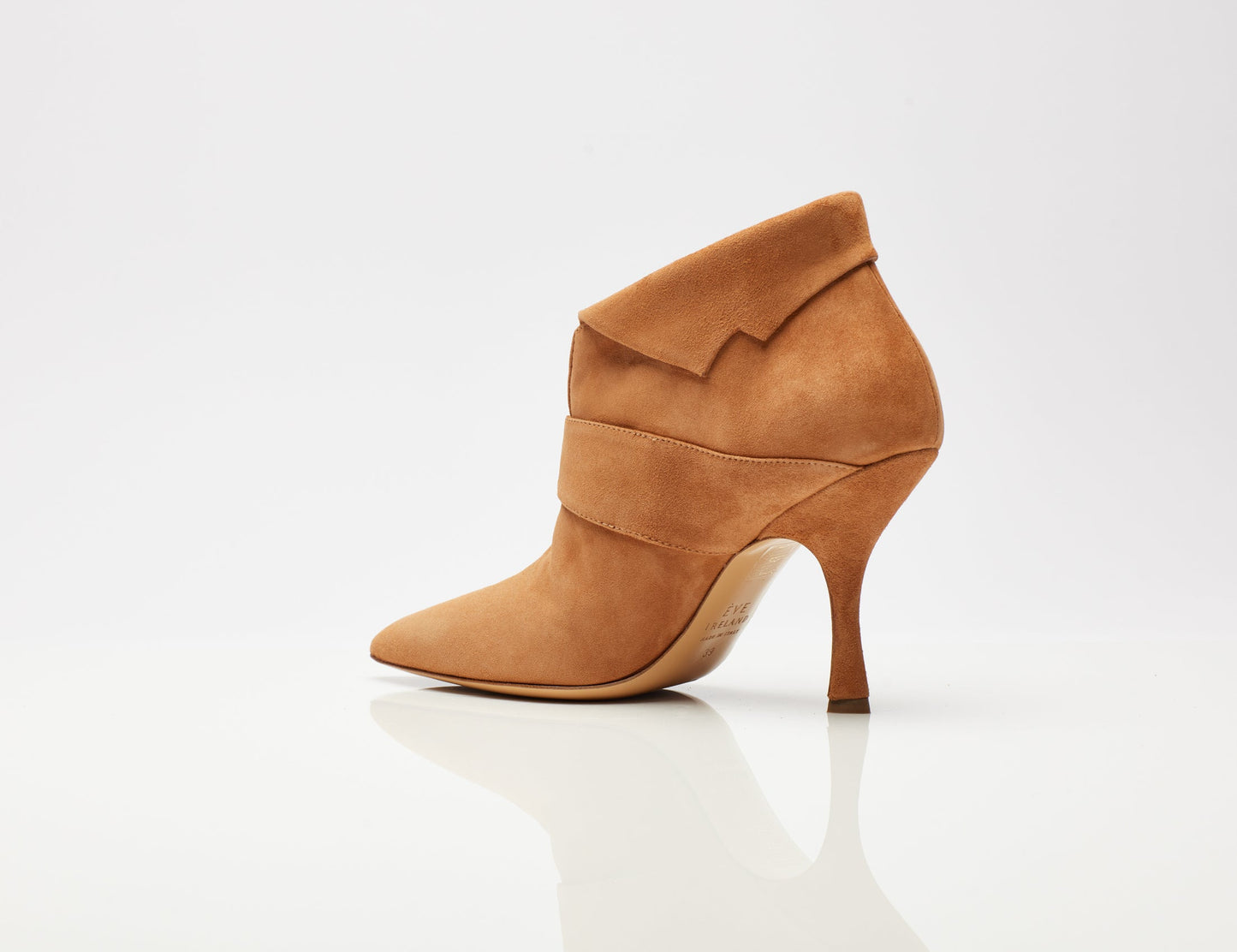 The Elizabeth in Caramello