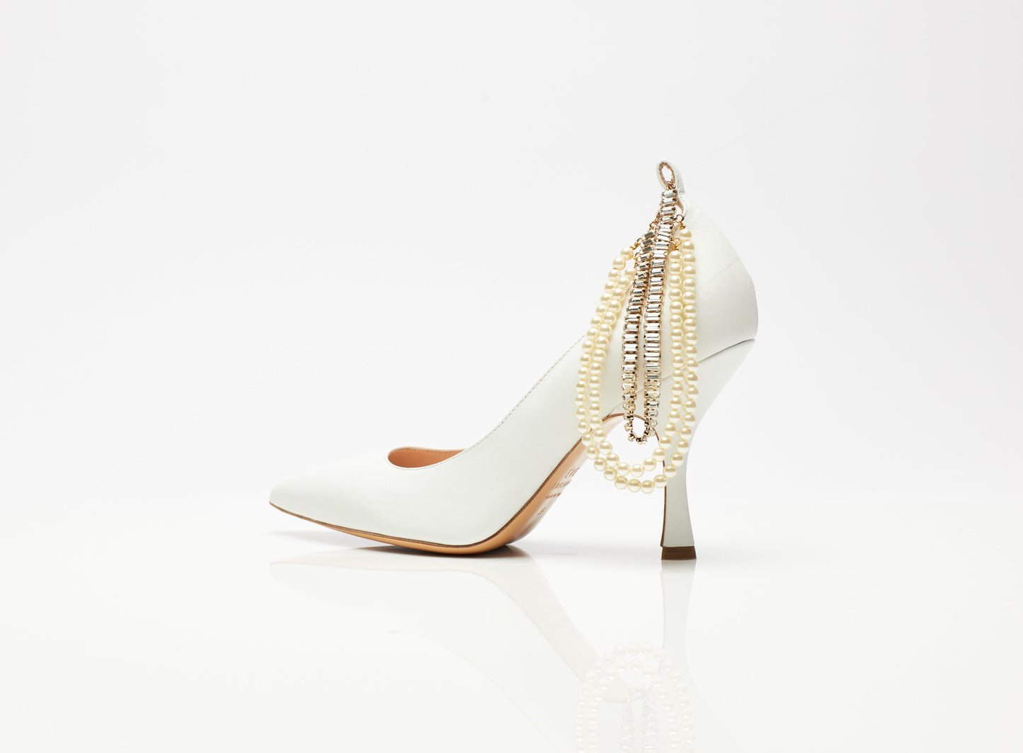 The Nik in White
